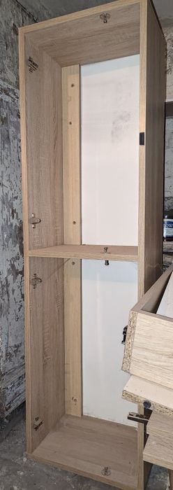 Biurko i szafka nad biurko