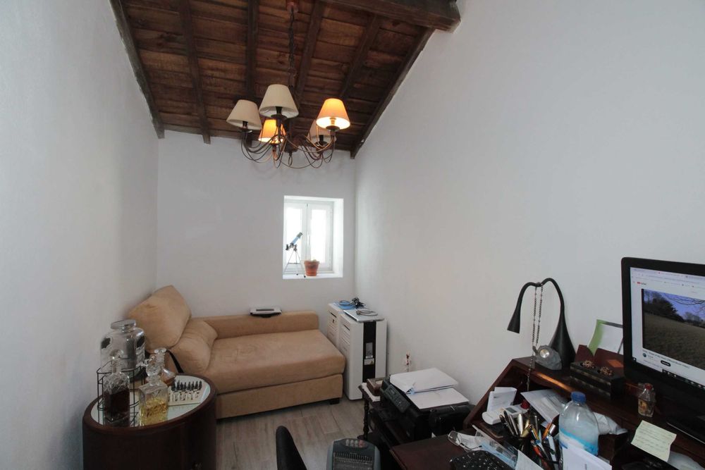 Moradia em Sousel, Renovada e Pronta a Habitar