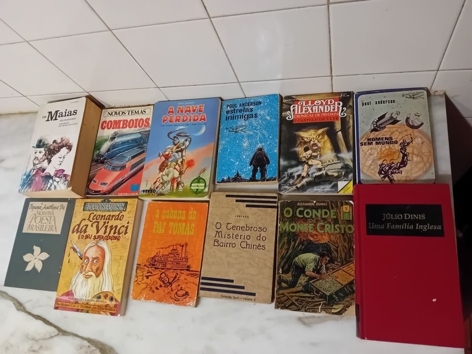 Conjunto de 12 Livros Antigos Diversos