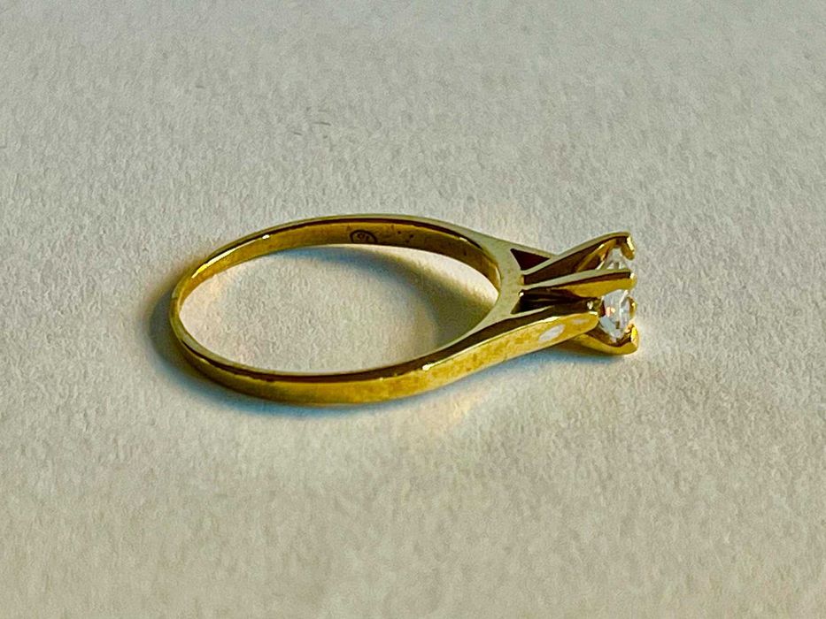 Złoty pierścionek 333