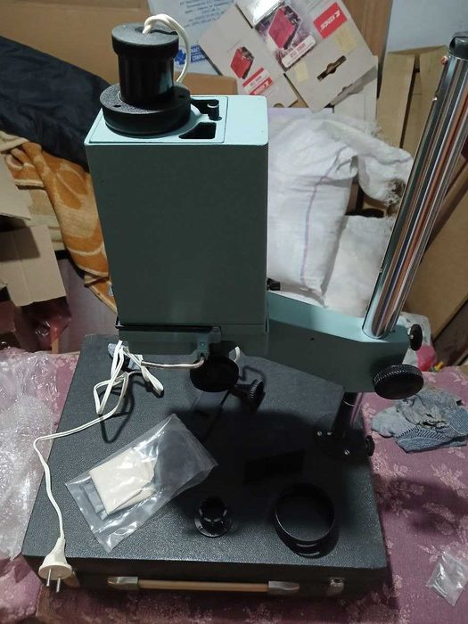 Фотозбільшувач УПА-601.