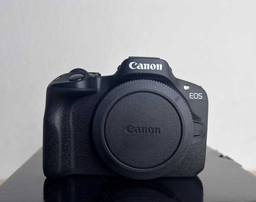 Фотоаппарат CANON EOS R50 + RF-S 18-45 IS STM Black (5811C033)