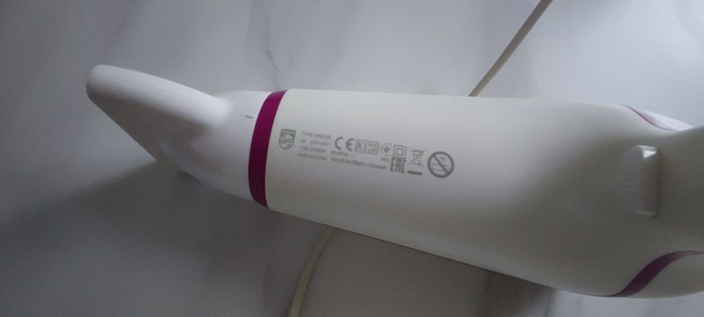 Фен Philips ThermoProtect2100W