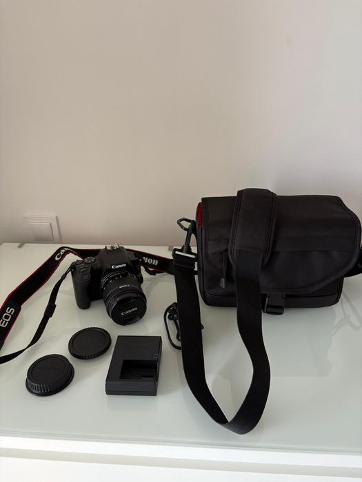 Kit Canon EOS 250D + EF-S 18-55mm f/4-5.6 IS STM