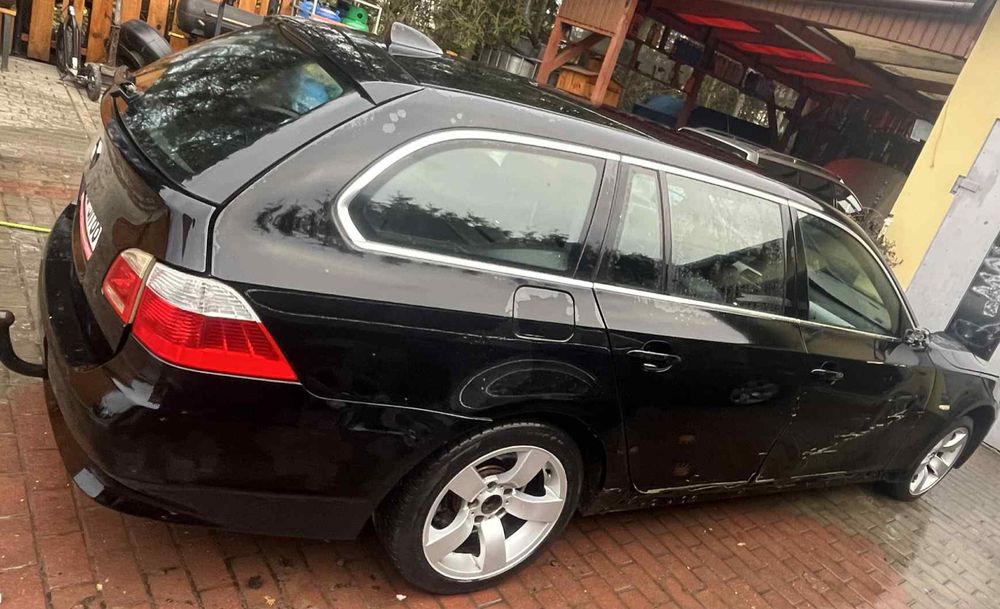 BMW E61 E60 520d  automatyczna skrzynia biegów cała na części  7556047