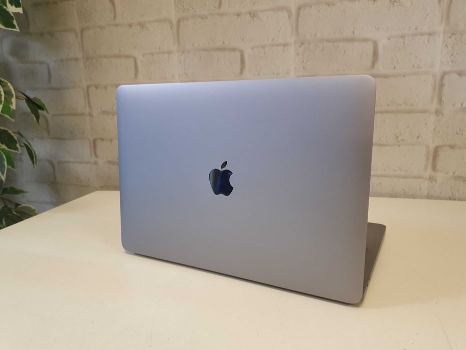Макбук про ∎ Apple Macbook Pro A2251 ∎ i5-1038NG7 ∎ 16GB ∎ SSD-512GB ∎ 2560x1600 ∎ Intel Iris Plus ∎ Гарантия