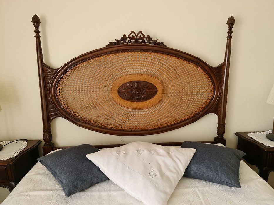 Cama de casal Luís XVI