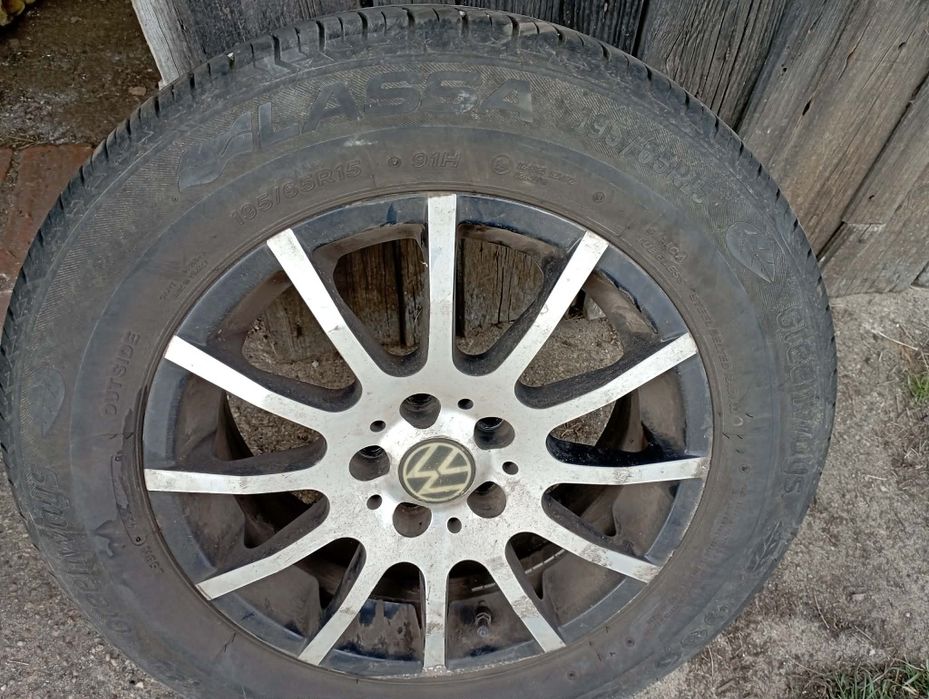 Koła 195/65 R15 VW Golf IV – komplet, stan bardzo dobry