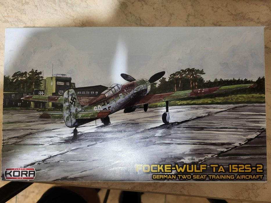 Focke-Wulf Ta-152S-2 KORA MODELS 1:72