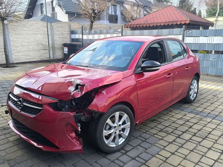 Opel Corsa Sprowadzone z Niemiec uszkodzone tylko 8900km przebieg 2021r