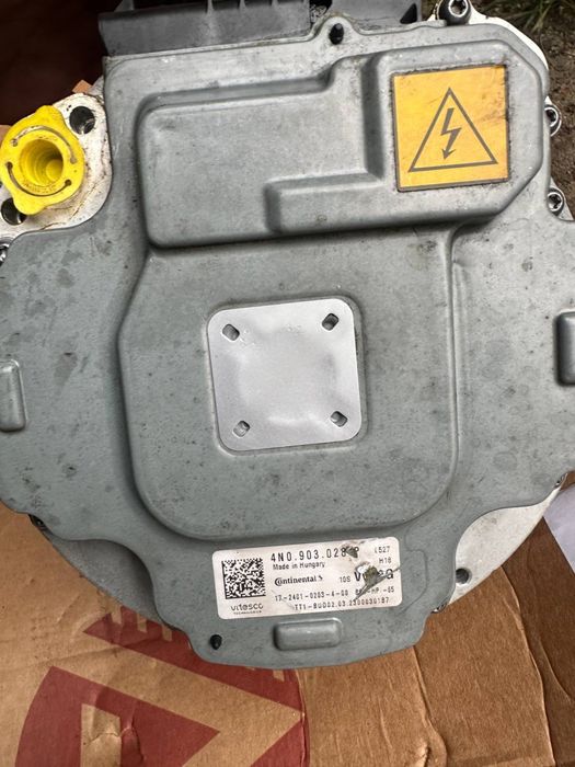 Стартер-генератор Audi Q7 Q8 A6 A7 A8