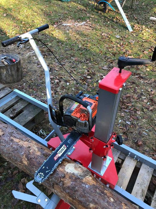 mini trak mobilny traczek drewna kłód powystawowy przystawka do piły