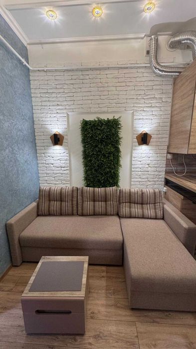 Оренда 1 кім. квартири з паркомісцем у центрі, вул. М.Вовчка, Львів