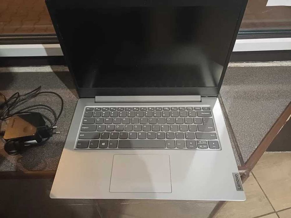 (3184/25) Laptop Lenovo Ideapad 1 14IGL05