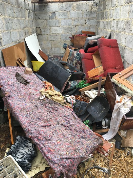 Opróżnianie mieszkań piwnic strychów garaży wywóz gabarytów oraz gruzu