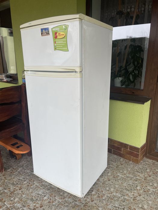 Продам холодильник