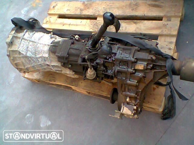 Caixa de velocidades e transferencias Nissan Navara D22 td25 turbo