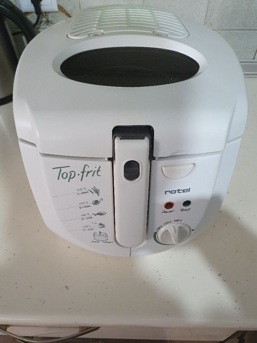 Fritadeira elétrica marca ROTEL como novo,pouco uso
