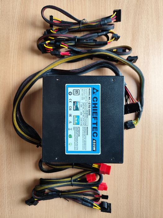 Блок питания Chieftec CTG-650C