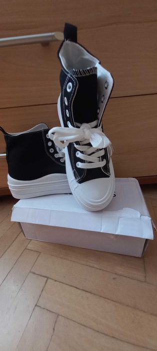 Czarne dlugie TRAMPKI