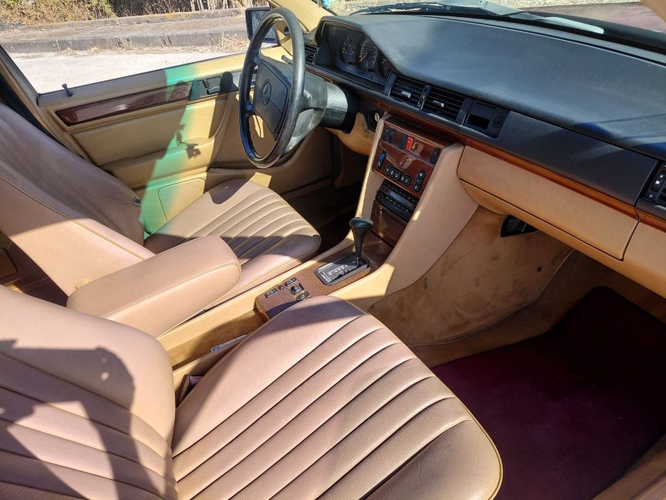 300D - 2.5 Turbo versão americana