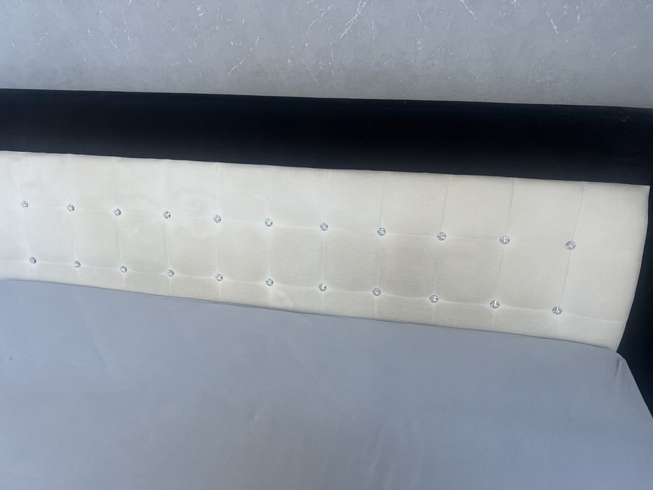 Łóżko do sypialni 160x200