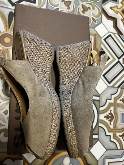 Buty na koturnie - tamaris