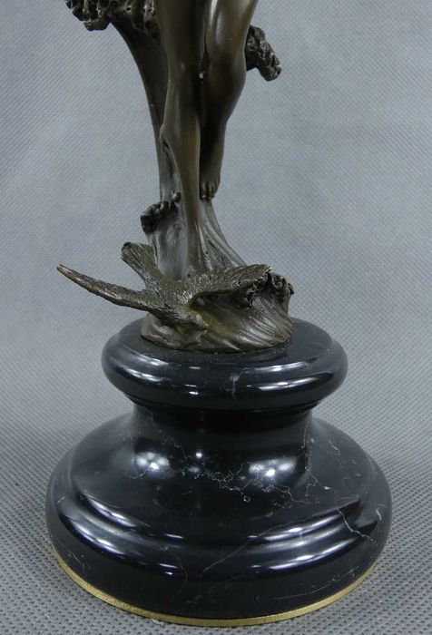 Akt kobieta pozująca BRĄZ marmur figura RZEŹBA  L. Bistolfi 25 cm