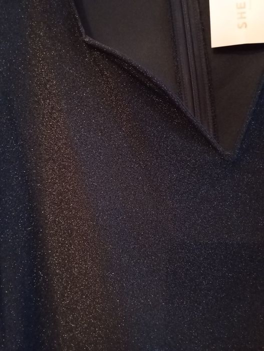 Вечірня сукня- сяюча рибка