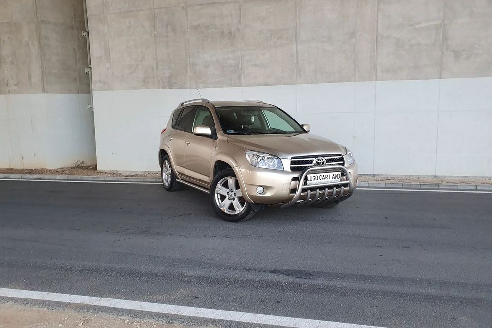 Toyota RAV-4