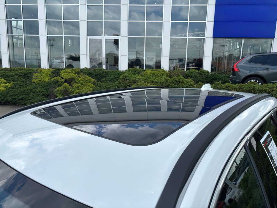 Volvo XC60 Hybrid      2022