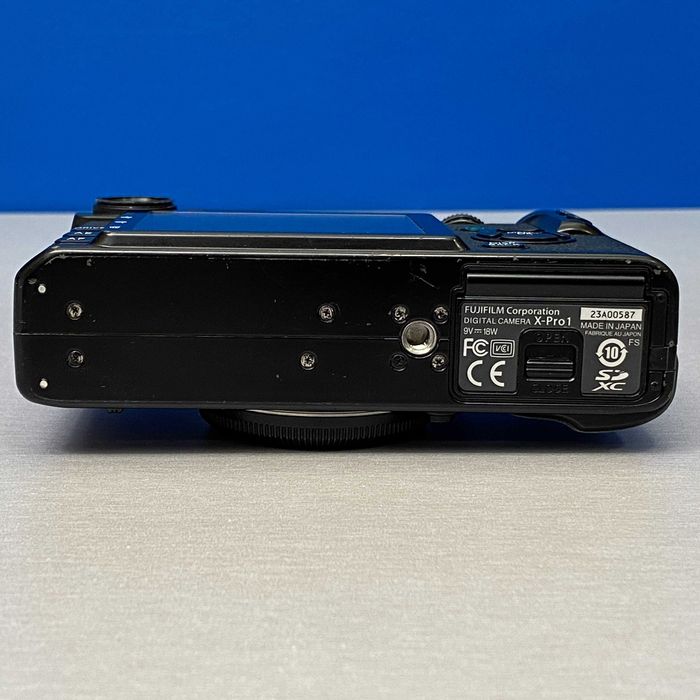 Fujifilm X-Pro1 (Corpo) - 16.3MP