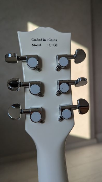 Електрогітара Deviser Les Paul L-G9 Білий