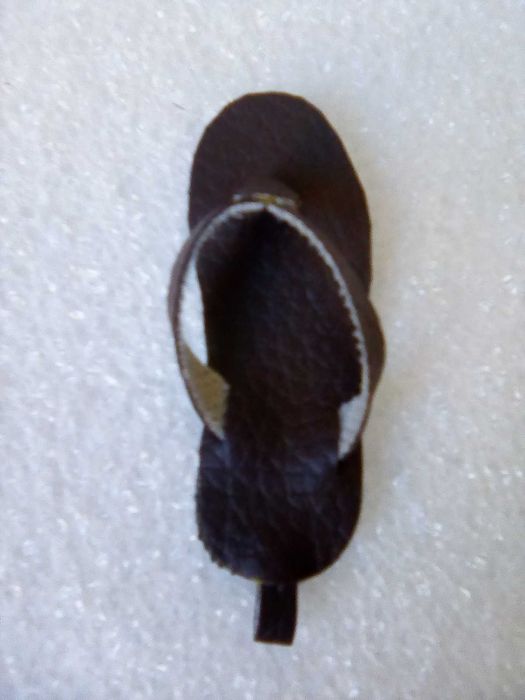 Porta chaves sandalia