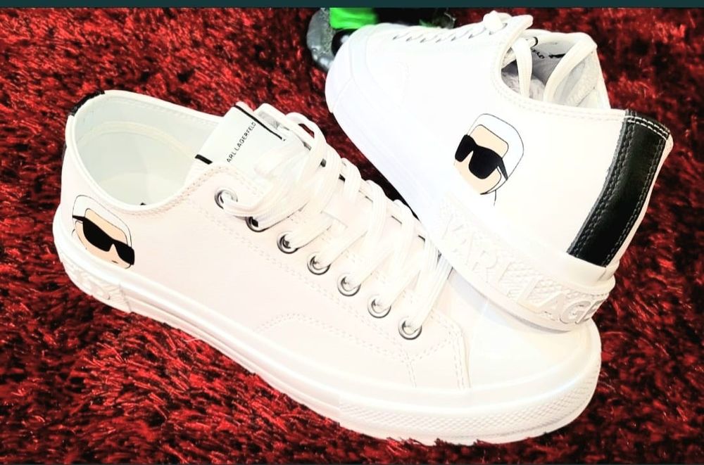 Sapatilhas KARL LAGERFELD. couro. Tamanho 40. 200€