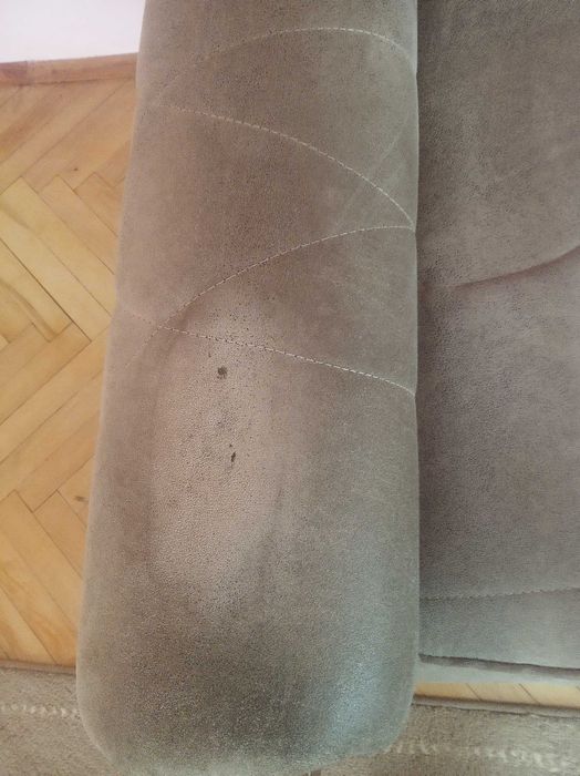 Продам диван тримісний