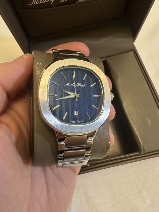 Годинник Mathey-Tissot
