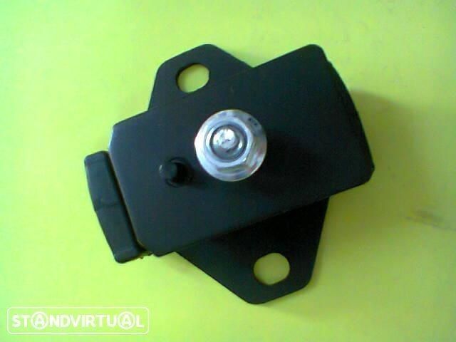 apoios de motor Toyota Hilux 4wd 1989 até 2002 (novos)