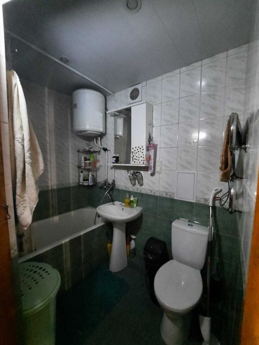 СРОЧНО__3-к кв. в хорошем состоянии в тихом спальном р-не__СУПЕРЦЕНА