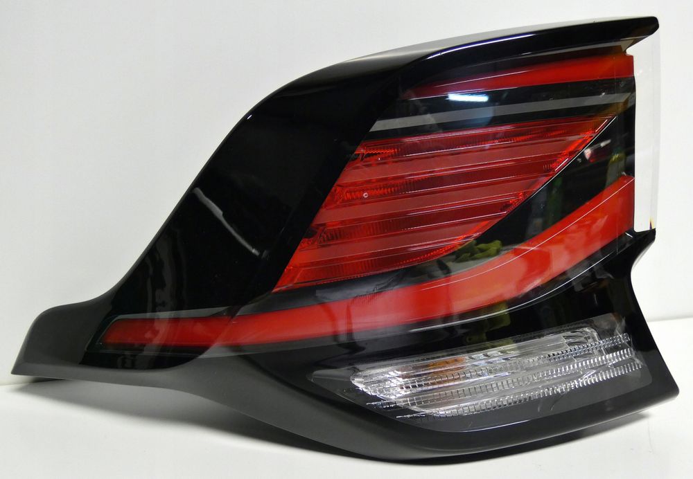 kia sportage 5 v 92401r200 2020- lampa tył lewa tylna