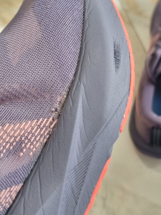 Оригінал 100% чоловічі кросівки asics novablast 5  eur 46