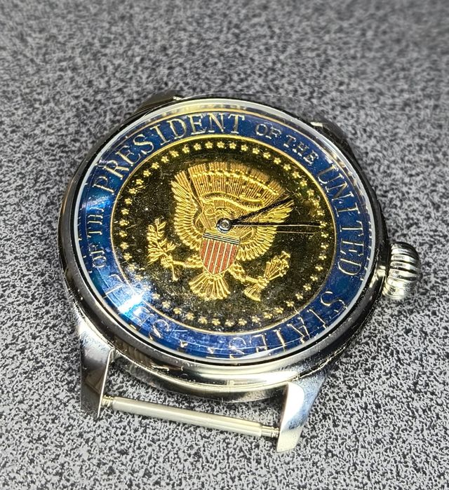 Zegarek szwajcarski Fortis 21j w medalu USA stal pasówka