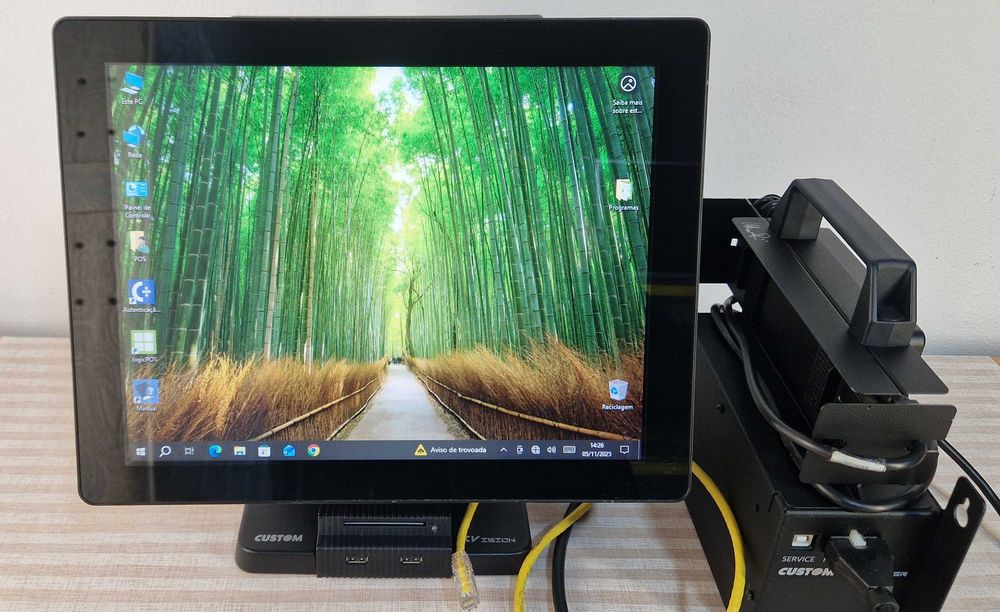 POS Tátil touch screen 15" CPU i5 RAM 8GB Windows 10PRo Visor cliente