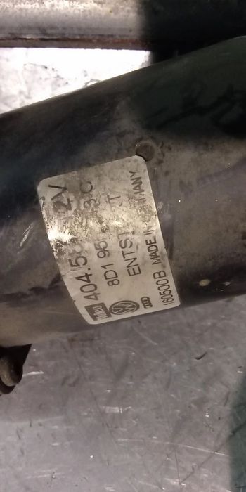 MOTOR / SISTEMA LIMPA VIDROS AUDI A4 B5 95-01 8D1955023E
