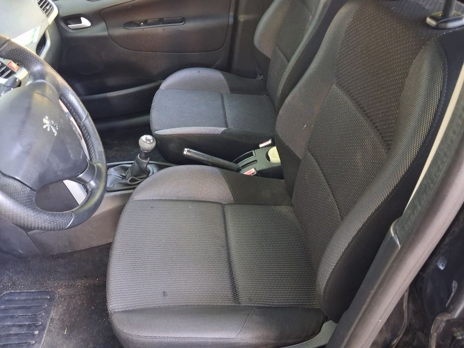Peugeot 207 1.360 a gasolina