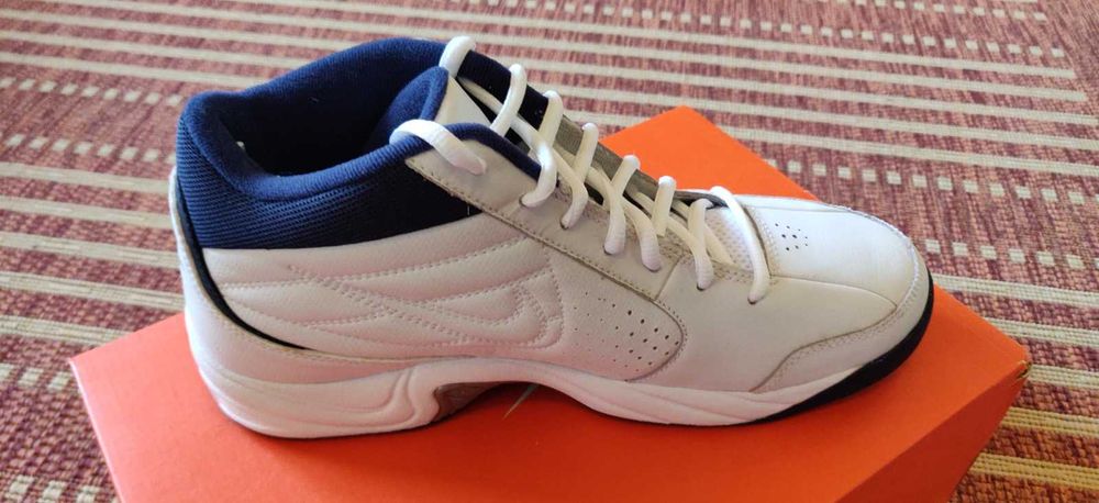 Sapatilhas novas Nike The Overplay III tamanho 44