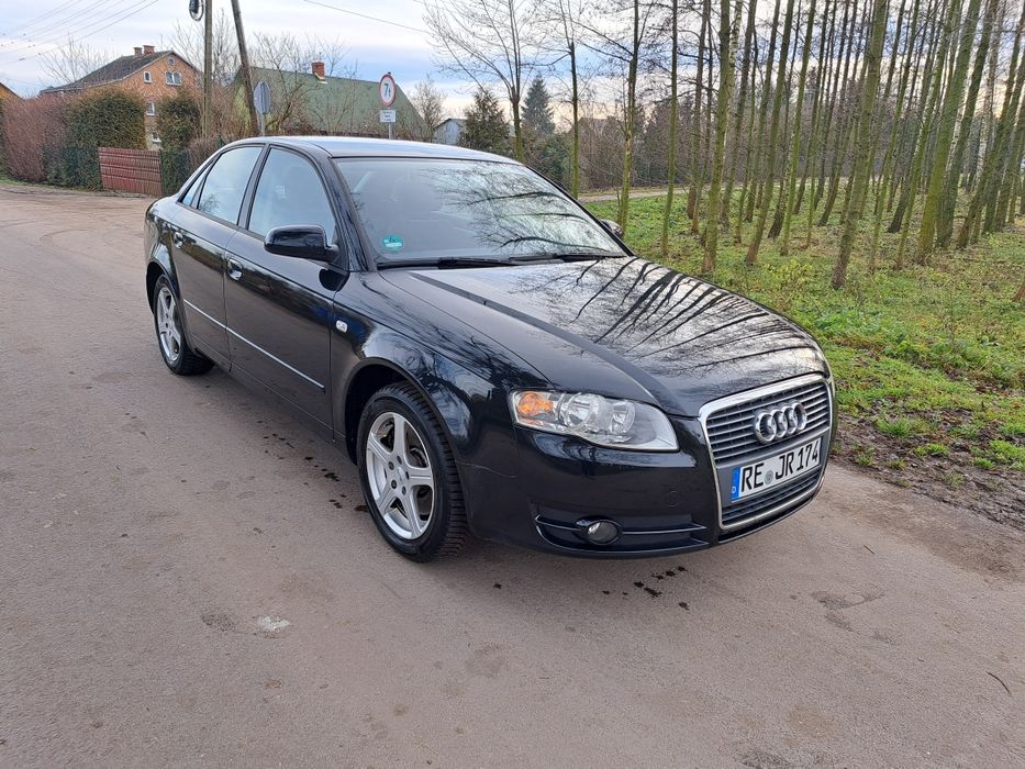 Audi a4b7 1.8t. Bardzo ładne auto. Do jazdy.