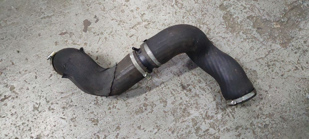 Rura intercoolera VOLVO Xc60,V60,S60,V70 2.4 D5  30792,884