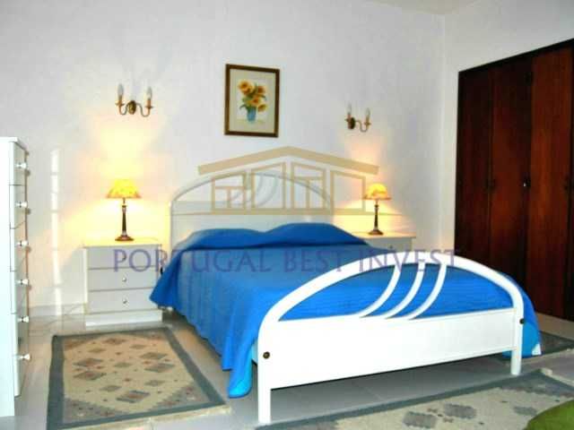 Apartamento T1, longa duração, completamente mobilado e equipado, vista oceano, a 3 min. da praia, em Vale Centianes, Carvoeiro.