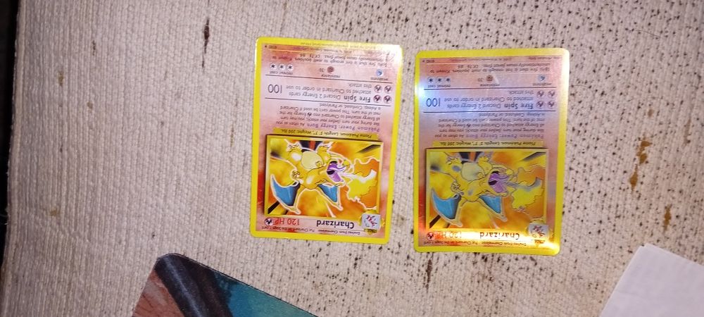 Cartas pokemon charizard antigas FALSAS